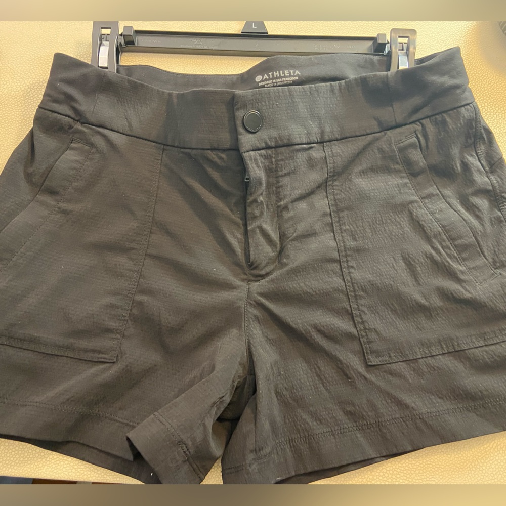 Athleta trekkie shorts -size 10